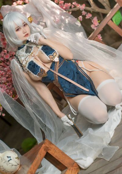 丝袜妈妈母子乱伦1_HD720高清成事在人免费观看